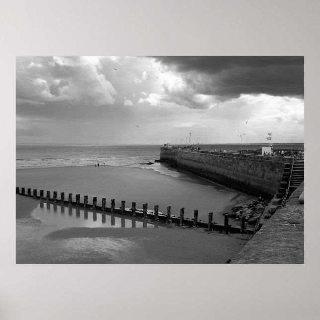 Stormy Bridlington Poster (Framsidan)