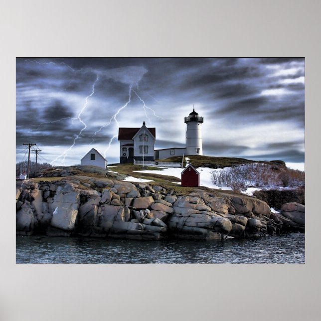 Stormy Cape Neddick "Nubble" lighthouse York, ME Poster (Framsidan)