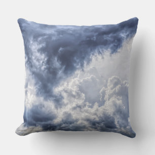 Stormy clouds pelare kudde