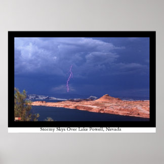 Stormy Himlar Over Sjö Powell, Nevada Poster