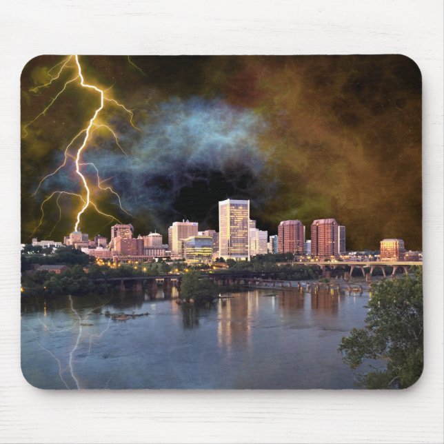 Stormy Richmond Skyline Musmatta (Framsidan)