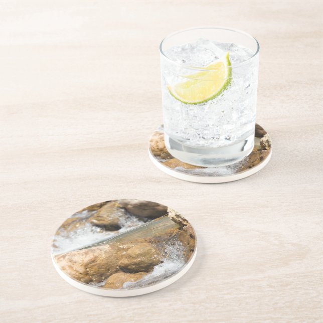 Stormy stream i vår underlägg (Sidan)