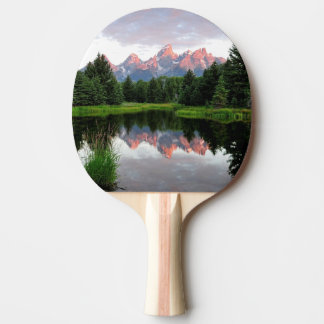 Storslagna Teton reflexioner över bäverdamm Pingisracket
