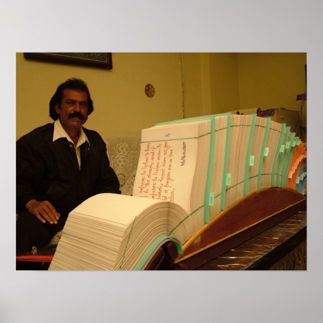 STÖRSTA SKRIVNA (NT) BIBELGA I VÄRLDEN POSTER (Framsidan)