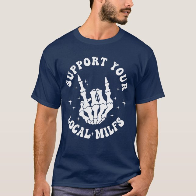 Stötta Dina Lokala Milfs Groovy Fram Bak Rolig v T Shirt (Framsida)