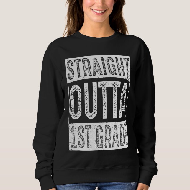 Straight Outta 1st Grade   First Grade Graduation T Shirt (Framsida)