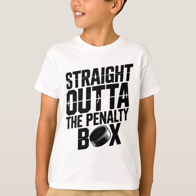 Straight Outta The Penalty Box Funny Hockey Ice Ri T Shirt (Framsida)