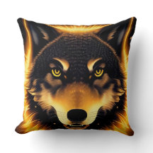 Strålande vargansikte upplyst av gyllene ljus