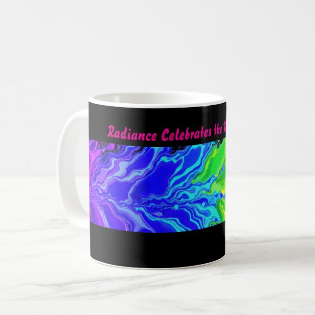 “Strålglans” – Ett abstrakt Pride-mönster  Kaffemugg (Framsida vänster)