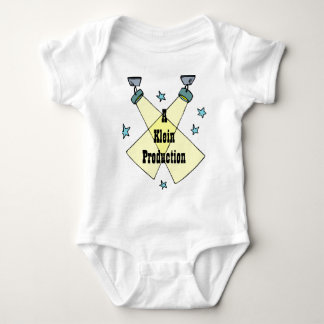 Strålkastare på April Tee Shirt