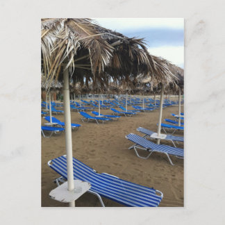Strand med sängar vykort