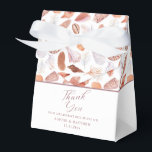 Strand Sniglar Akvarell Kust Chic Bröllop Presentaskar<br><div class="desc">Färgglada snäckor Vattenfärg Kust Chic Bröllopspresentförpackningar har ett vackert snäckmönster på vit bakgrund med texten "Tack" i modern script och personifierad med dina namn och datum. På baksidan finns din hashtag från sociala medier. Perfekt för bröllop och evenemang med kust- och sommarmotiv. Anpassa genom att redigera texten i textrutorna. Designad...</div>