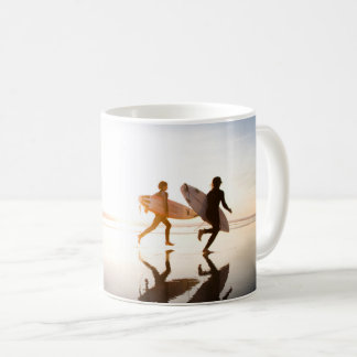 Strand vid havet kaffemugg
