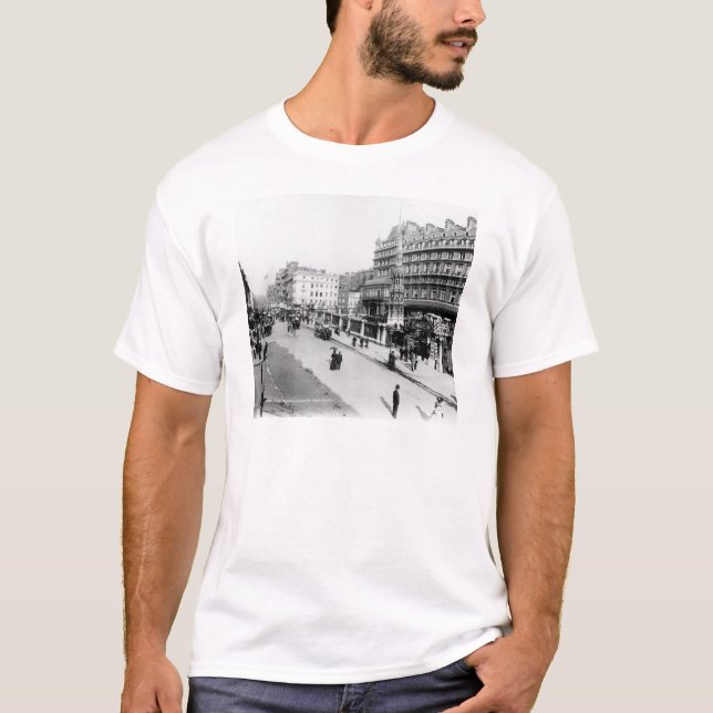 Stranda och den Charing korstationen, London Tee Shirt (Framsida)