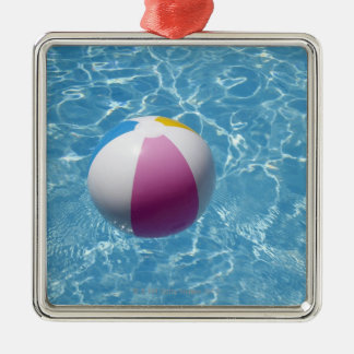 Strandboll i simbassäng julgransprydnad metall
