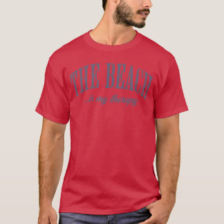 Stranden är min terapi Rolig familj sommar strand  T Shirt
