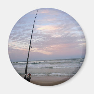 Strandfiske på solnedgången magnet