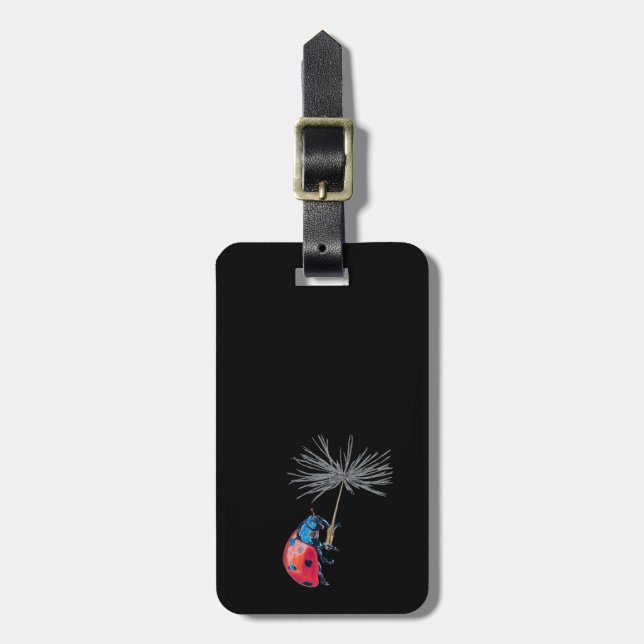 Strängande Nyckelpiga på ett dandelionfrö Bagagebricka (Vertikal Framsida)