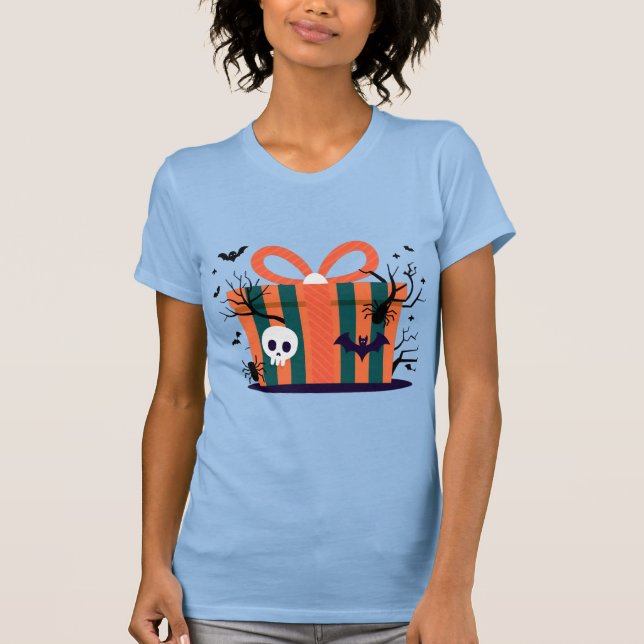 Strange Halloween Gift Women's T-Shirt (Framsida)