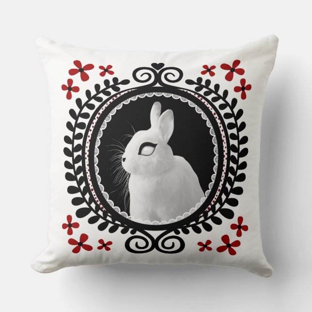 Strange White Bunny: White, Black & Red Throw Pill Kudde (Framsida)