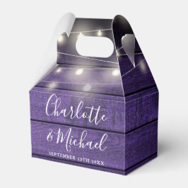 Strängljus Lila Rustik Trä Script Bröllop Presentaskar
