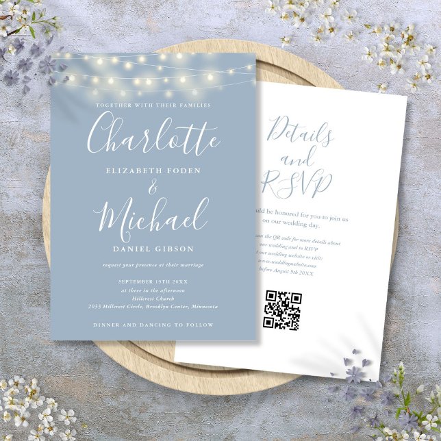 Strängljus manus dammig blå QR-kod bröllop Inbjudningar (String Lights Script Dusty Blue QR Code Wedding Invitation)