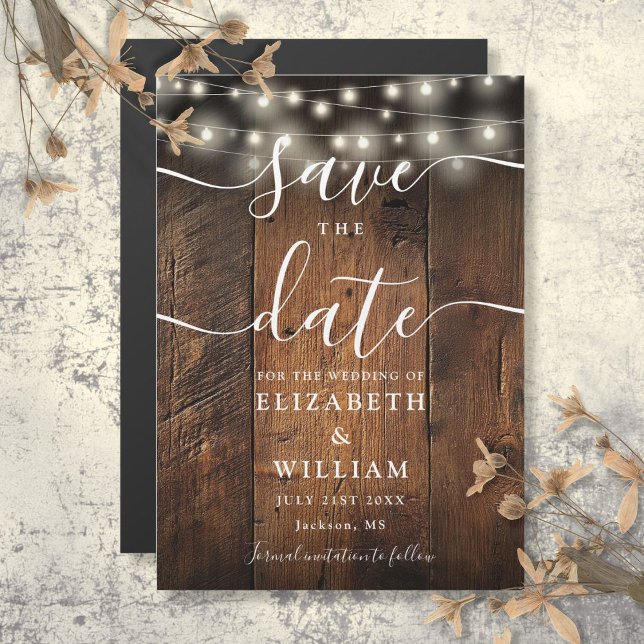 Strängljus Rustik Trä Bröllop Spara Datum Magnetisk Inbjudningskort (String Lights Rustic Wood Wedding Save The Date Magnetic Invitation)