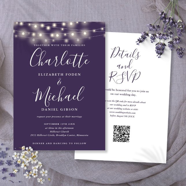 Strängljus Skript Lila QR-kod Bröllop Inbjudningar (String Lights Script Purple QR Code Wedding Invitation)
