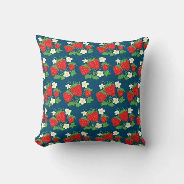 Strawberry and Flower Blue Pattern Kudde (Framsida)
