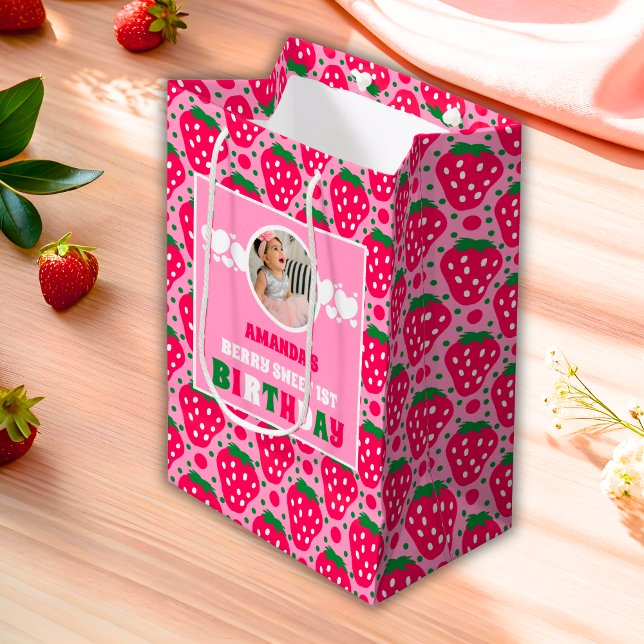 Strawberry First Birthday Celebration Photo (Skapare uppladdad)