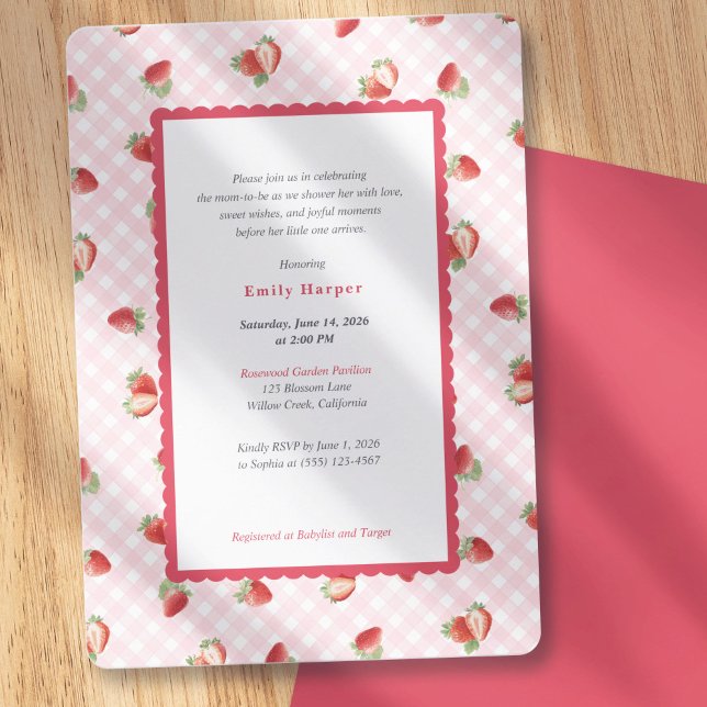 Strawberry Pink Gingham Baby Girl Shower Inbjudningar (Spring Fruits Themed Baby Shower, Strawberry Pink Gingham-Baby Girl Shower Invitations)
