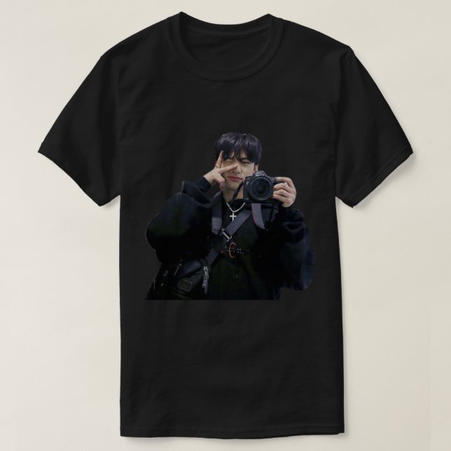 Stray Kids Hyunjin Sticker.png T Shirt (Design framsida)