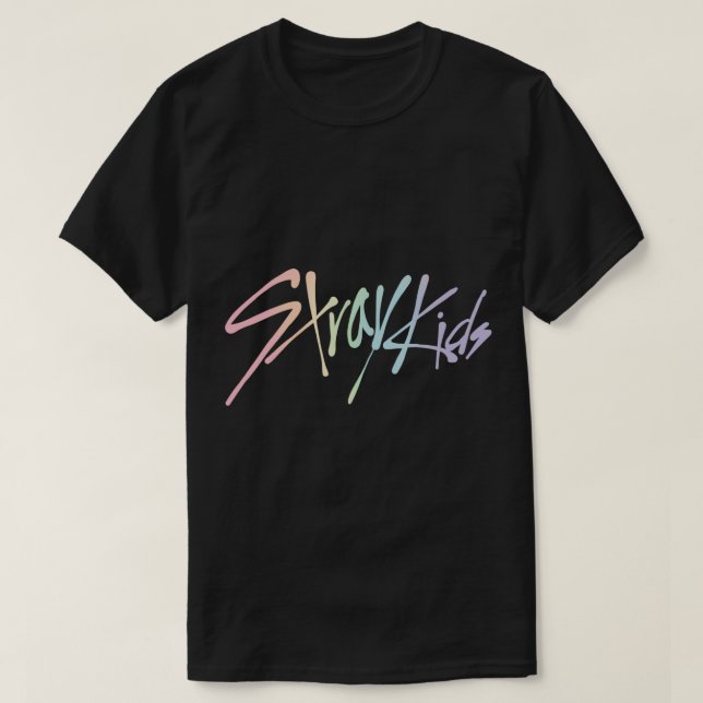 STRAY KIDS Pastel Rainbow Logotyp Sticker T Shirt (Design framsida)