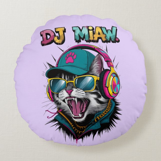 Street Cat DJ Attitude – Bold Streetwear Art Rund Kudde (Framsidan)