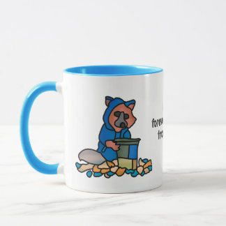 Street Raccoon Explorer genom en Sopor can | Rolig Mugg