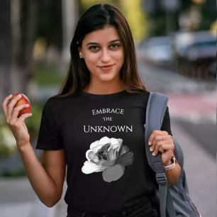 Streetwear Vit Ros Omfamna Det Okända T Shirt