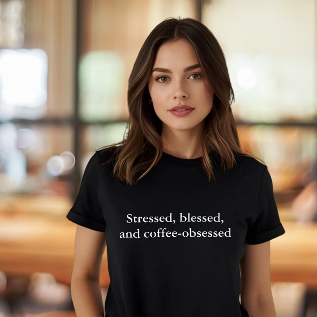 stressat kaffekaffe med estetiskt utseende t shirt (Skapare uppladdad)