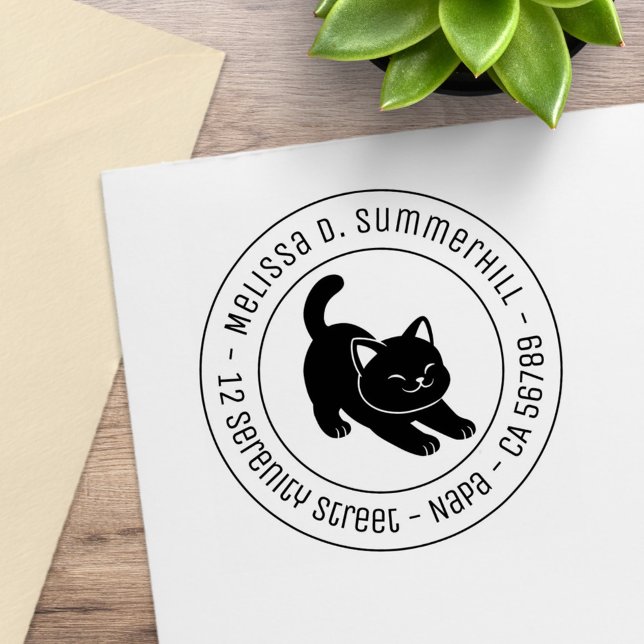 Stretching Black Cat Round Address Stämpel (Skapare uppladdad)