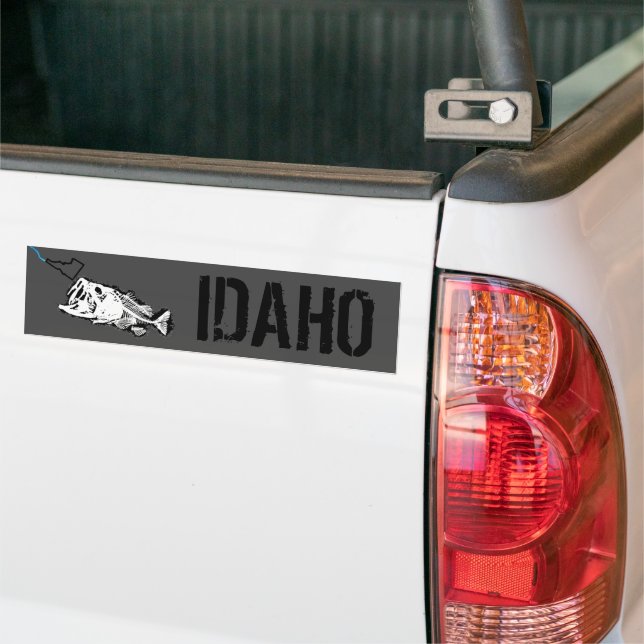 STRIKING IDAHO - ONE BAD BASS BILDEKAL (På lastbil)