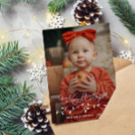 String Ljus Merry Bright jul Big Photo Julkort<br><div class="desc">Märka och ljusa jullokertecken med pastellsträngen ljus i rött,  rosa,  mynta och gult med Merry och Bright i ett vintage,  snabbt skript.</div>