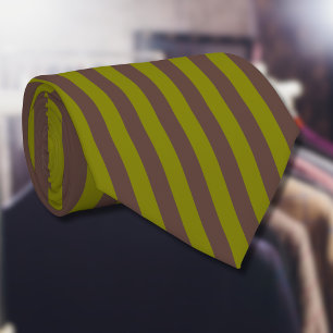 Stripe mönster i chokladbrun och oliv grönt slips