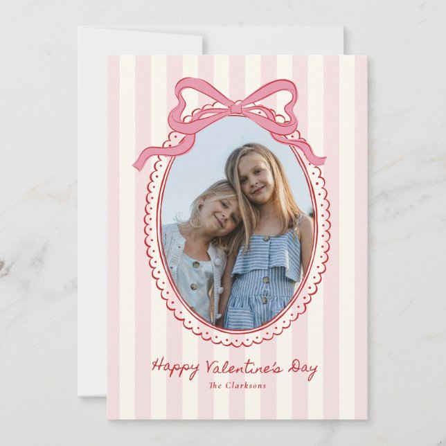 Striped Bright Pink Bow Valentine’s Day Photo Card Inbjudningar (Framsida)