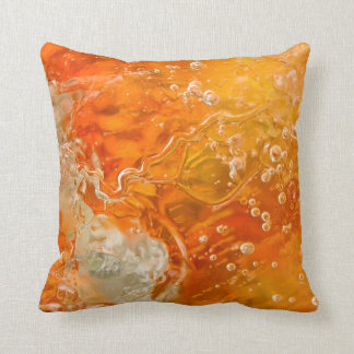 Strömmer av medvetenhet - orange guld bubblar kudde