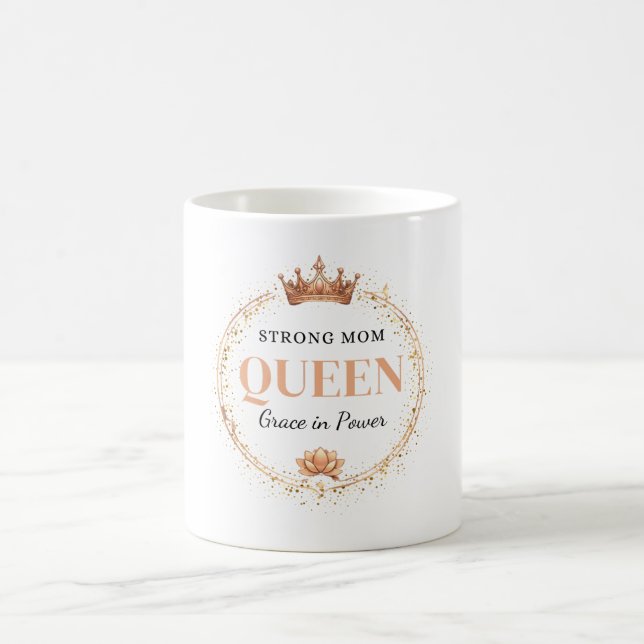 Strong Mom Queen Gold Crown Floral Design Kaffemugg (Center)