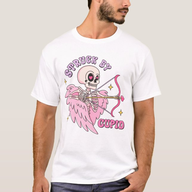Struck av Cupid Skeleton T Shirt (Framsida)