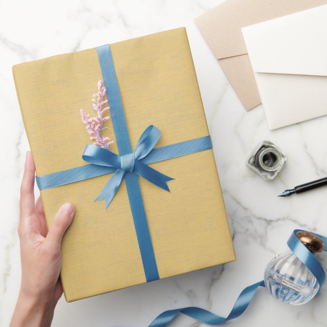 Strukturerat gult presentpapper (Gifting)
