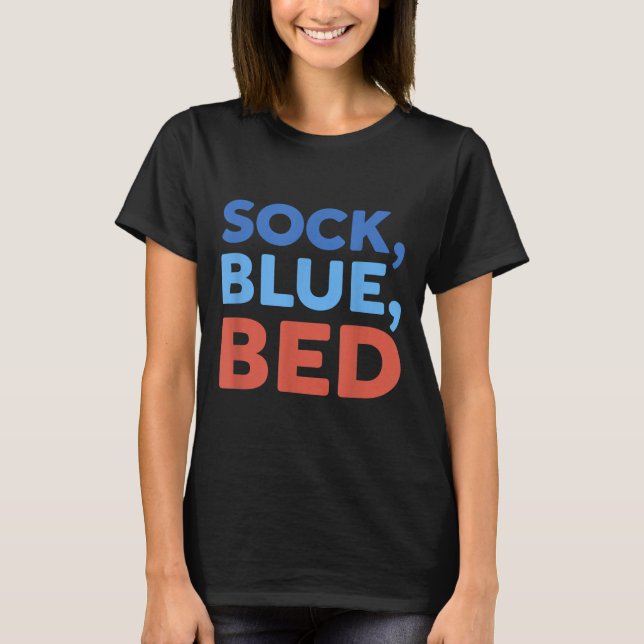 Strumpa Blå Säng Roligt Memo _1  T Shirt (Framsida)