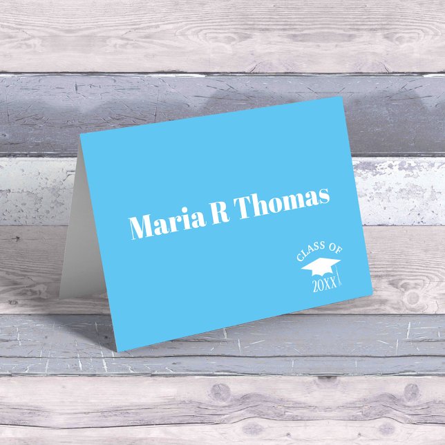 Student Modern enkel, minimalistisk typografi OBS Kort (Carolina blue graduation thank you card with a mortarboard and class of. )
