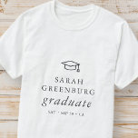 Student Modern minimalistisk enkel Chic Studenten T Shirt<br><div class="desc">Design består av serif-typografi på en enkel bakgrund. Finns här: http://www.zazzle.com/store/selectpartysupplies</div>