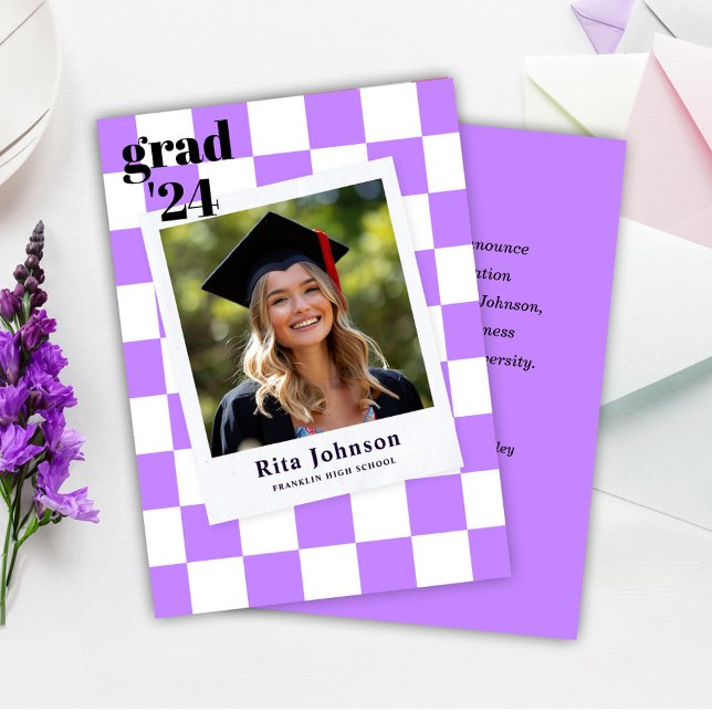 Student Modern Snyggt Fotokontrollerad Studenten Meddelande (Purple Modern Stylish Photo Checkered Graduation Announcement)